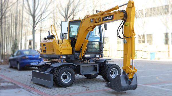 80輪式挖掘機.jpg 80輪式挖掘機.jpg