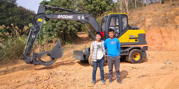 寶鼎95輪式挖掘機用戶.jpg 寶鼎95輪式挖掘機用戶.jpg