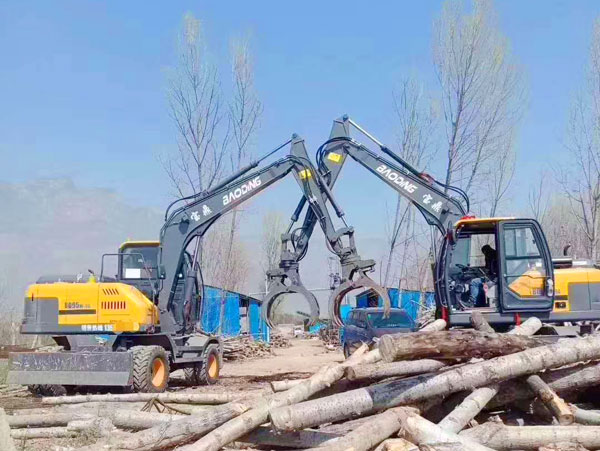 寶鼎輪式挖掘機(jī)抓木機(jī).jpg 寶鼎輪式挖掘機(jī)抓木機(jī).jpg