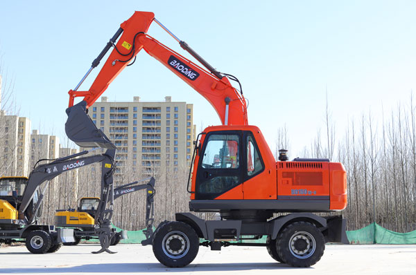 寶鼎150輪式挖掘機.jpg 寶鼎150輪式挖掘機.jpg