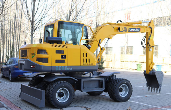 寶鼎80輪式挖掘機.jpg 寶鼎80輪式挖掘機.jpg