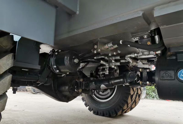 寶鼎抓木機行走系統.jpg 寶鼎抓木機行走系統.jpg