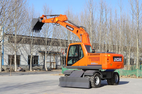 寶鼎輪式挖掘機(jī)150車型.jpg