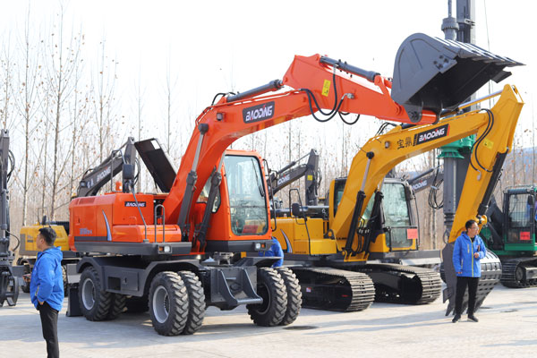 寶鼎150輪式挖掘機.jpg 寶鼎150輪式挖掘機.jpg