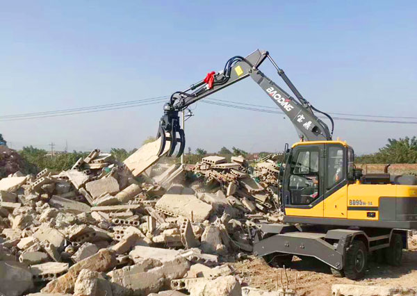 寶鼎95抓木機建筑垃圾裝卸 寶鼎95抓木機建筑垃圾裝卸