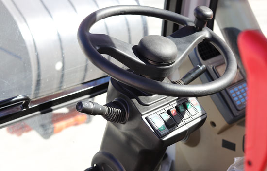 輪式挖掘機(jī)車型.jpg 輪式挖掘機(jī)車型.jpg