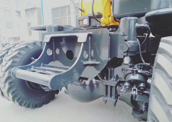 寶鼎輪式挖掘機下車架 寶鼎輪式挖掘機下車架