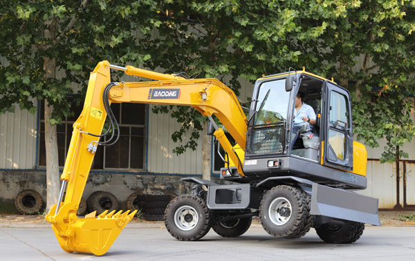寶鼎80挖掘機抓木機.jpg 寶鼎80挖掘機抓木機.jpg