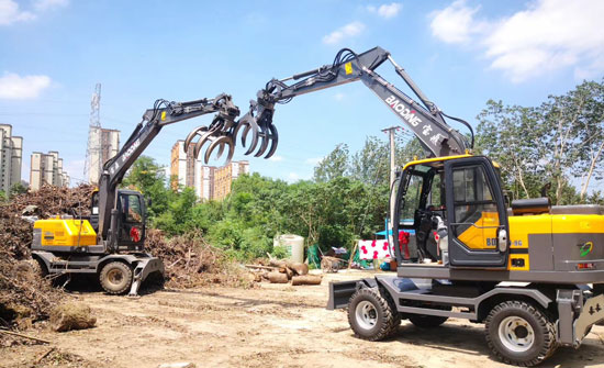 寶鼎95輪式挖掘機.jpg 寶鼎95輪式挖掘機.jpg