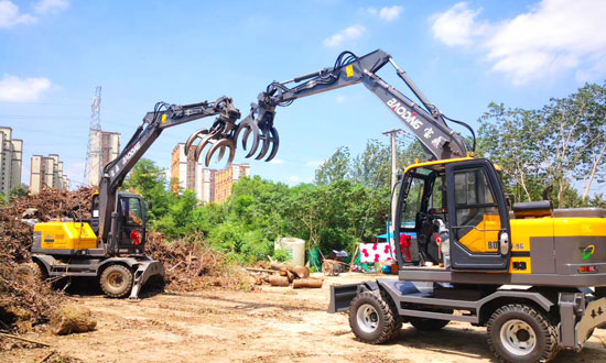 寶鼎多功能輪式挖掘機.jpg 寶鼎多功能輪式挖掘機.jpg