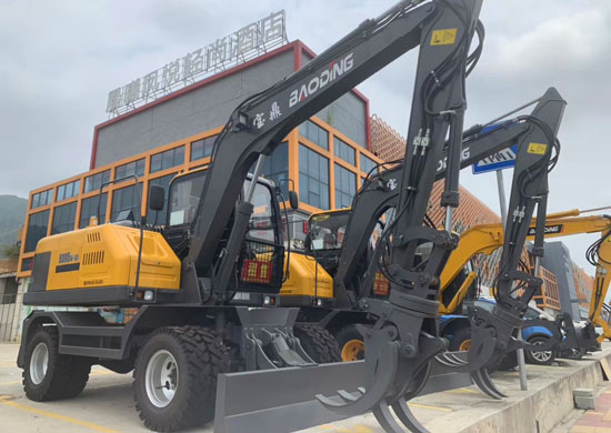 寶鼎95輪式挖掘機(jī)多功能車型.jpg 寶鼎95輪式挖掘機(jī)多功能車型.jpg