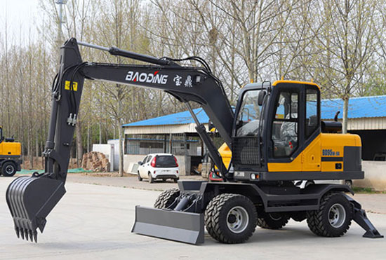 寶鼎輪式挖掘機.jpg 寶鼎輪式挖掘機.jpg