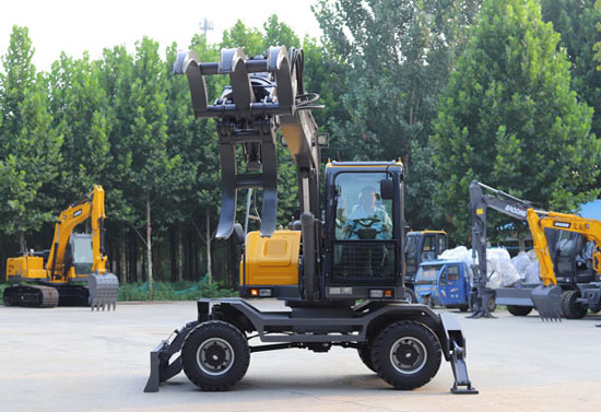 寶鼎BD95W-9G多功能輪式挖掘機.jpg 寶鼎BD95W-9G多功能輪式挖掘機.jpg