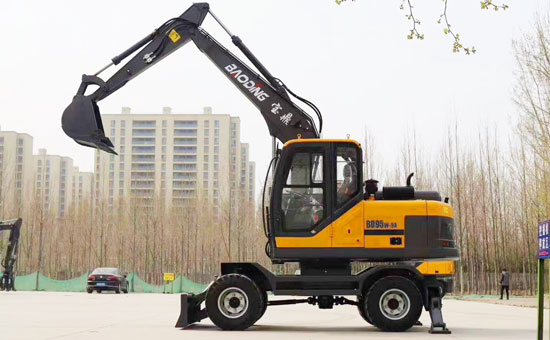 寶鼎95輪式挖掘機.jpg 寶鼎95輪式挖掘機.jpg