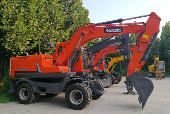 寶鼎150輪式挖掘機(jī).jpg 寶鼎150輪式挖掘機(jī).jpg