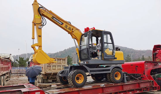 寶鼎80輪式挖掘機(jī).jpg 寶鼎80輪式挖掘機(jī).jpg