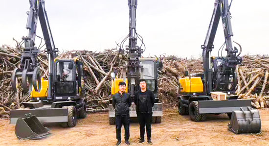 寶鼎輪式挖掘機(jī)用戶(hù).jpg