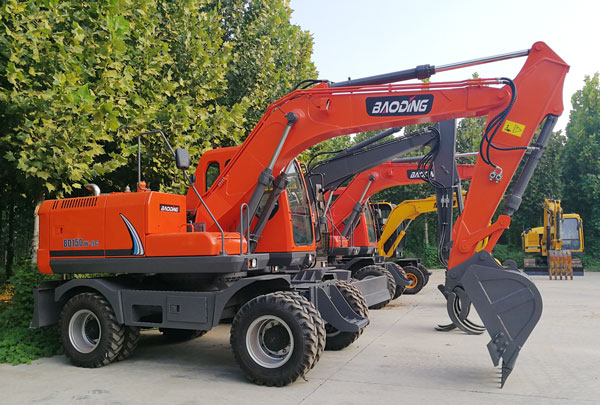 寶鼎150輪式挖掘機(jī).jpg 寶鼎150輪式挖掘機(jī).jpg