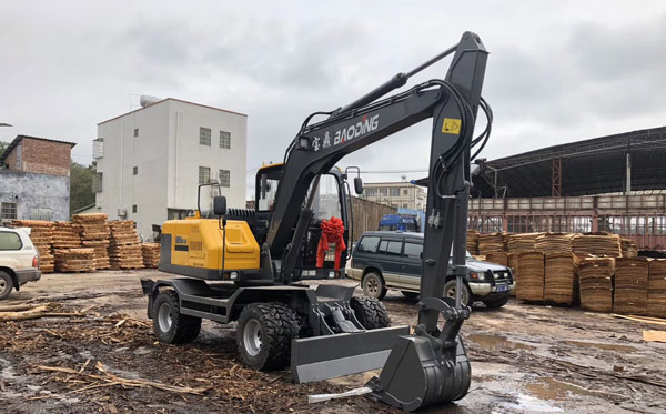 寶鼎多功能95輪式挖掘機.jpg 寶鼎多功能95輪式挖掘機.jpg