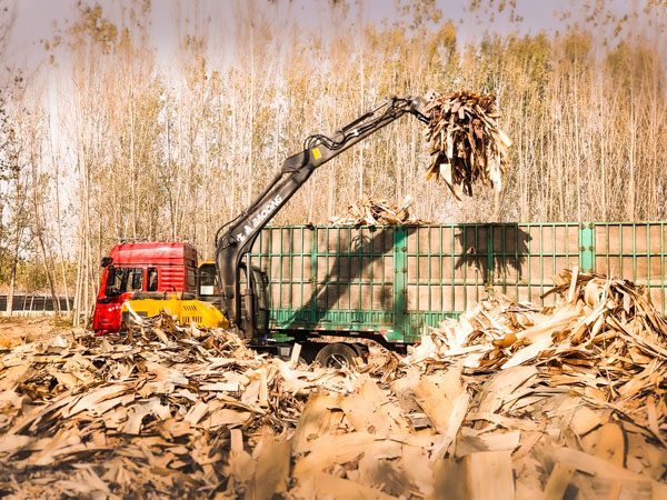 寶鼎多功能輪式挖掘機.jpg 寶鼎多功能輪式挖掘機.jpg