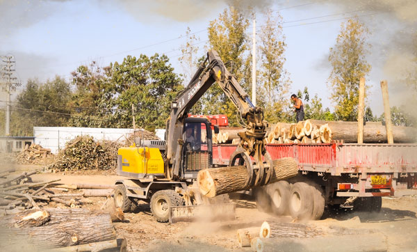 寶鼎95抓木機.jpg 寶鼎95抓木機.jpg
