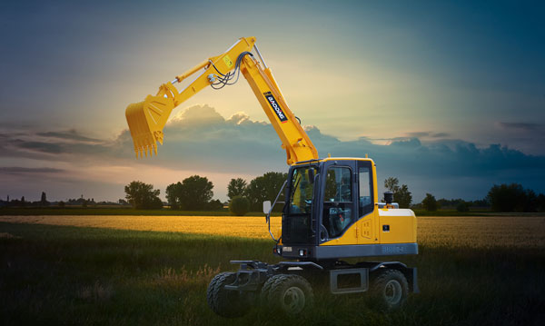 農(nóng)村致富好幫手寶鼎輪式挖掘機(jī).jpg 農(nóng)村致富好幫手寶鼎輪式挖掘機(jī).jpg