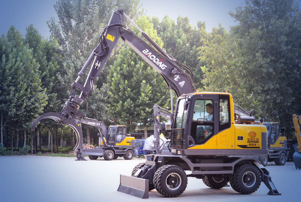 95s輪式挖掘機(jī)抓木機(jī).jpg 95s輪式挖掘機(jī)抓木機(jī).jpg