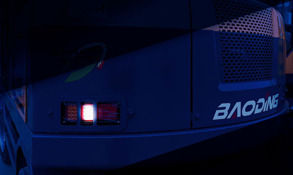 輪式挖掘機(jī)寶鼎品牌.jpg 輪式挖掘機(jī)寶鼎品牌.jpg