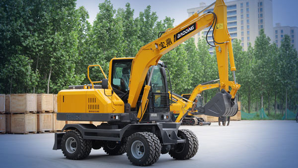 寶鼎80輪式挖掘機.jpg 寶鼎80輪式挖掘機.jpg