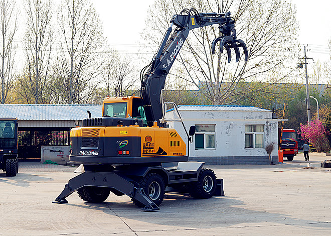 寶鼎抓木機結構堅固