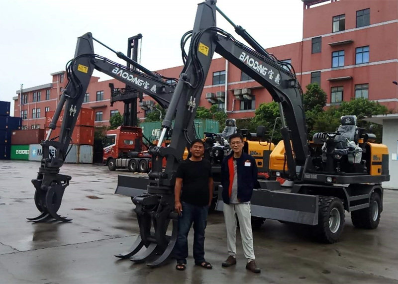 寶鼎出口輪式挖掘機抓木機泰國 寶鼎出口輪式挖掘機抓木機泰國