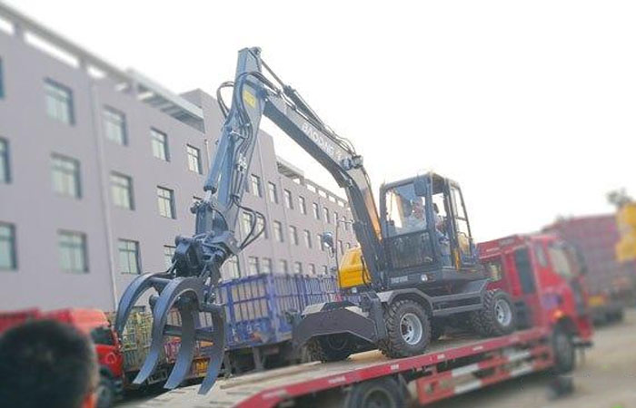 輪式抓木機 輪式抓木機