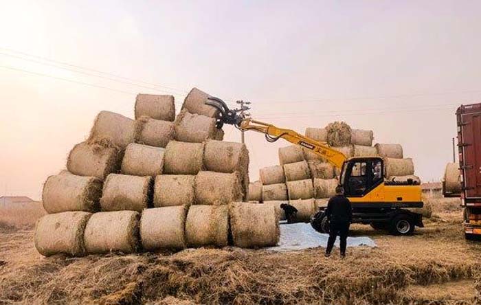 寶鼎抓草機(jī)廠家：東北用戶冬季抓草的高效選擇
