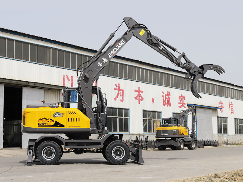 寶鼎95抓木機1.jpg