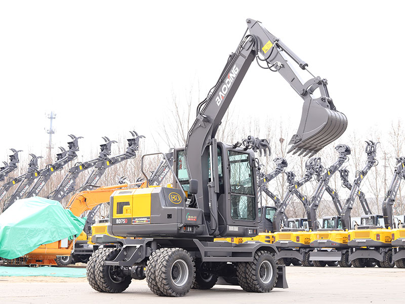 寶鼎75D輪式挖掘機.jpg