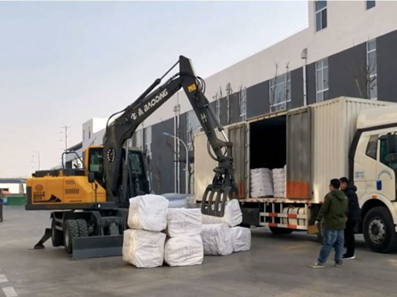 一機(jī)多用的寶鼎抓木機(jī)