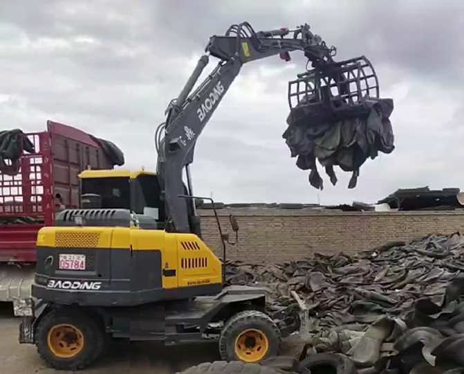 實心胎寶鼎抓木機 實心胎寶鼎抓木機