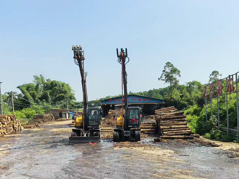 寶鼎90G輪式抓木機.jpg 寶鼎90G輪式抓木機.jpg
