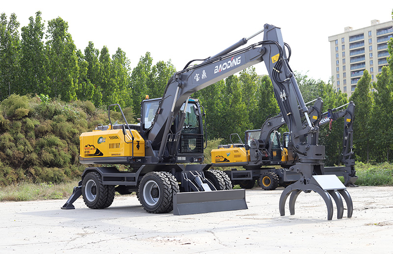 寶鼎BD125S抓木機(jī).jpg 寶鼎BD125S抓木機(jī).jpg