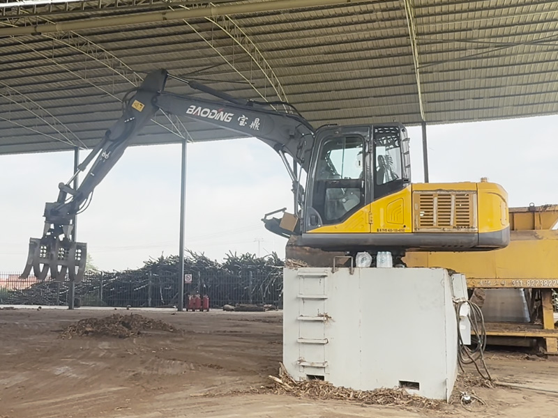 寶鼎固定式電動抓料機.jpg 寶鼎固定式電動抓料機.jpg