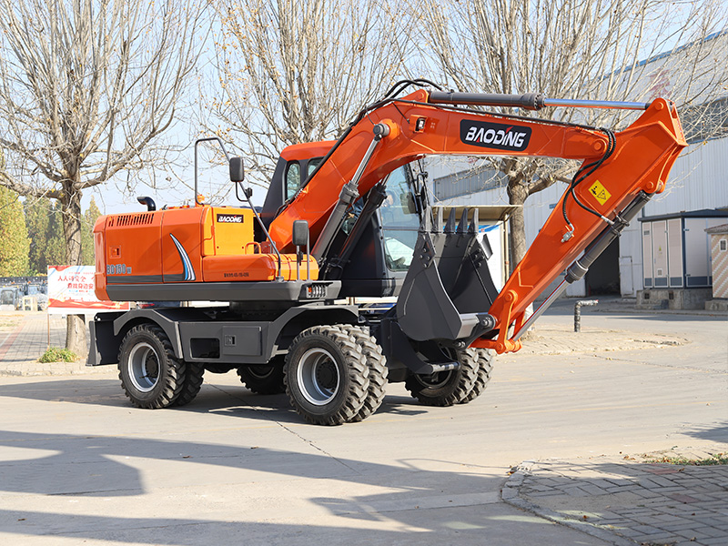 寶鼎BD150輪式挖掘機.jpg 寶鼎BD150輪式挖掘機.jpg