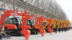 寶鼎小型挖掘機——老百姓致富的選挖掘機品牌