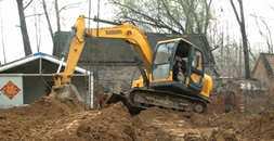 先定下一個小目標,買臺寶鼎小型挖掘機先掙它一百萬