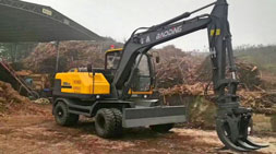 寶鼎95輪式抓木機(jī)新款車型-抓木工況新選擇